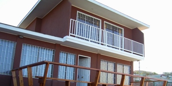 CASA 7 PERSONAS (N° 06)